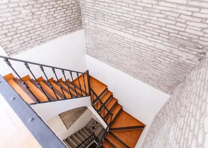 Hostly Rivero 2B Center-Fibre-Communal Terrace-Parking Optional-Cless