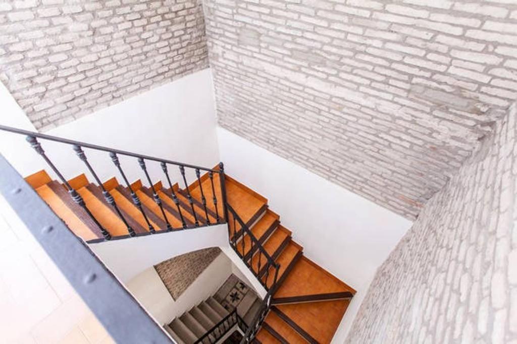 Hostly Rivero 2b Center-fibre-communal Terrace-parking Optional-cless Apartment Seville