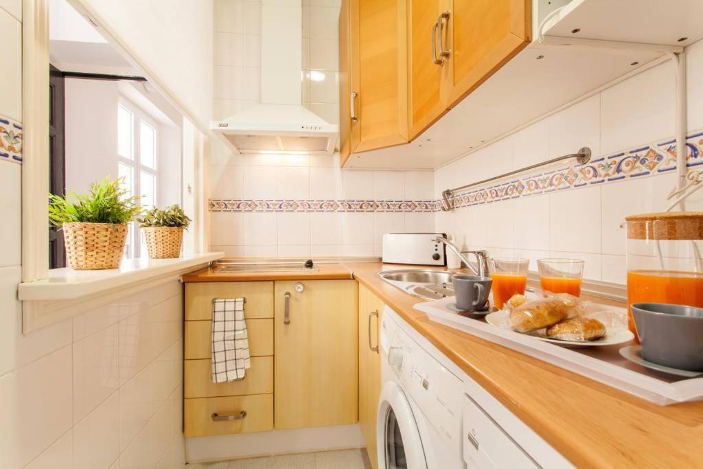 Apartment Hostly Rivero 2b Center-fibre-communal Terrace-parking Optional-cless