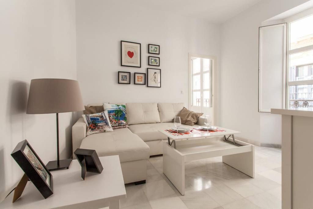 Hostly Rivero 2b Center-fibre-communal Terrace-parking Optional-cless *